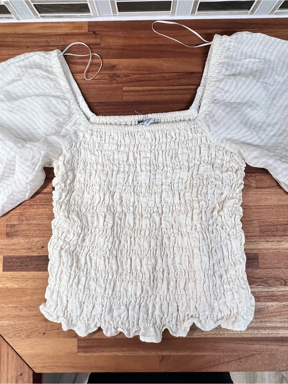 NWOT never used Old Navy Cream Smocked Square-Neck Puff-Sleeve Top